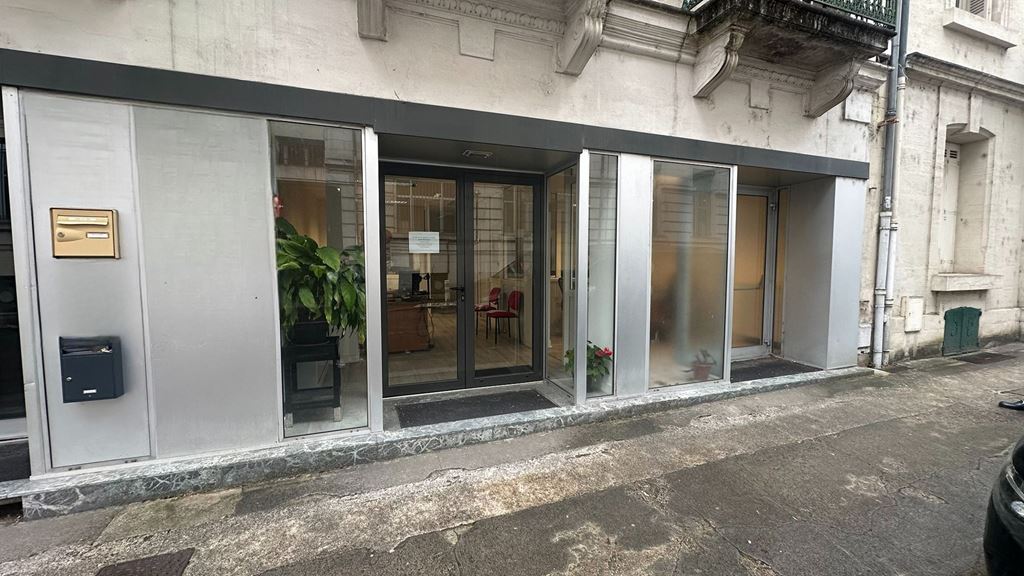 Bureaux PERIGUEUX 1440€ DINO OLGIATI IMMOBILIER Bureaux PERIGUEUX 1440€ DINO OLGIATI IMMOBILIER