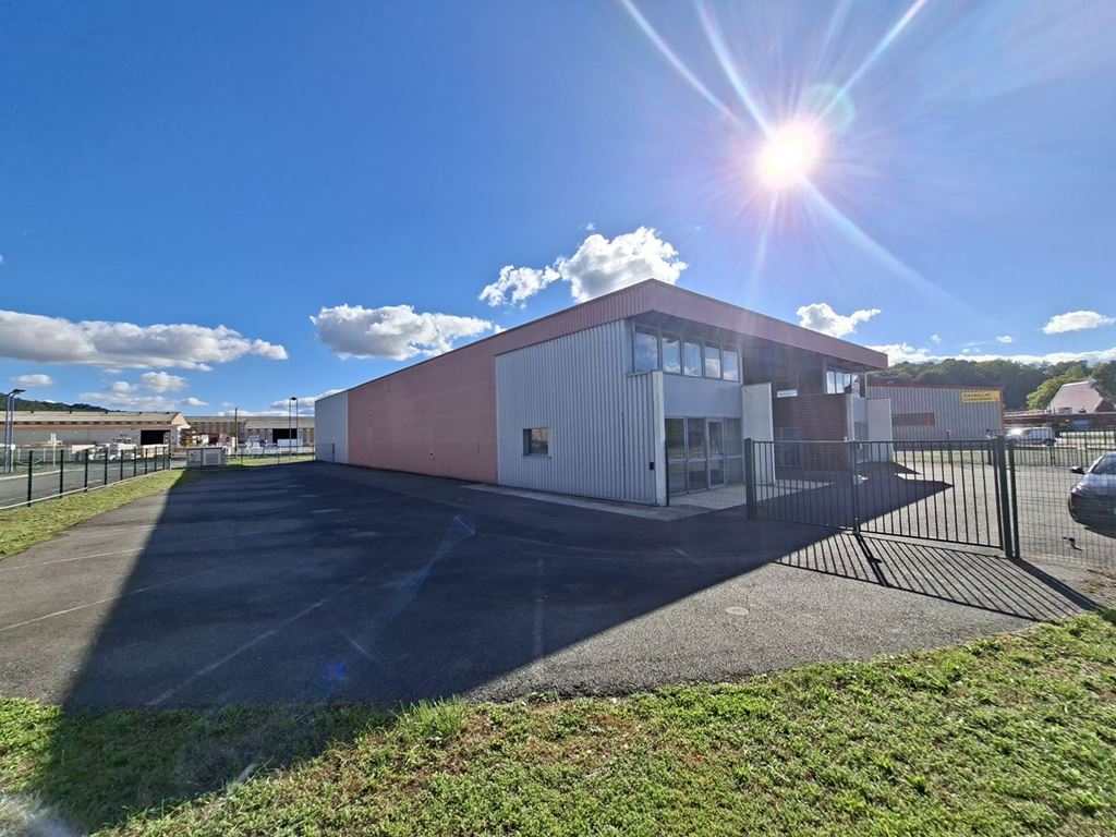 Appartement Local commercial BOULAZAC ISLE MANOIRE 5500€ DINO OLGIATI IMMOBILIER Appartement Local commercial BOULAZAC ISLE MANOIRE 5500€ DINO OLGIATI IMMOBILIER
