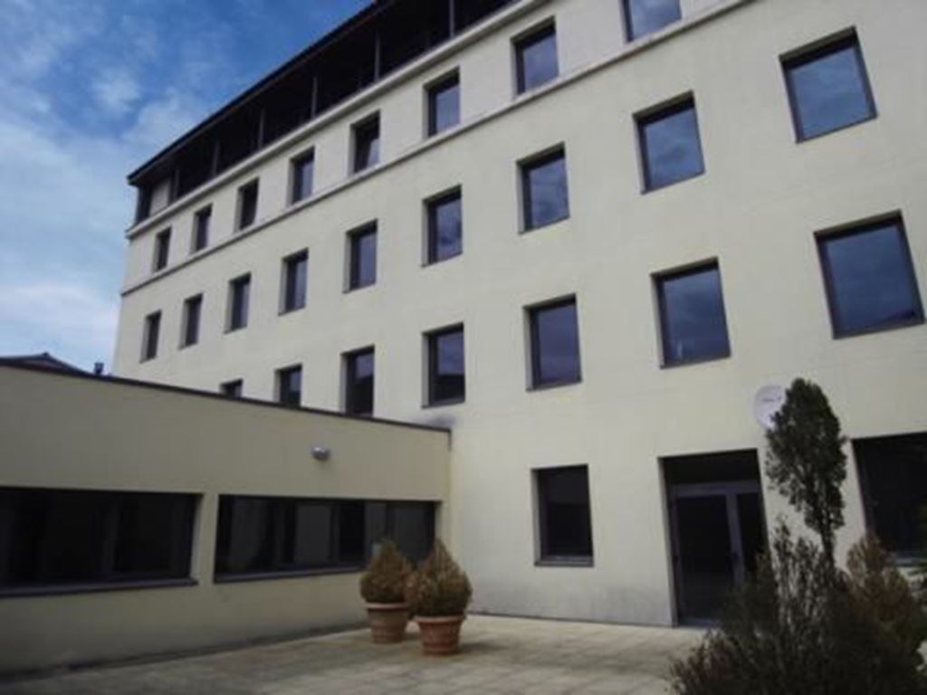 Bureaux PERIGUEUX 5800€ DINO OLGIATI IMMOBILIER