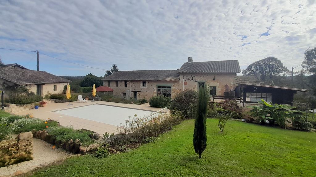 Propriété VEYRINES DE VERGT 462000€ DINO OLGIATI IMMOBILIER Propriété VEYRINES DE VERGT 462000€ DINO OLGIATI IMMOBILIER
