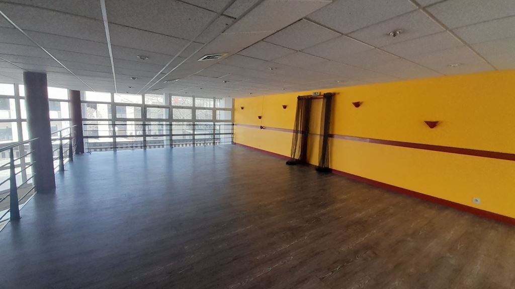 Appartement Local commercial BOULAZAC ISLE MANOIRE 222600€ DINO OLGIATI IMMOBILIER Appartement Local commercial BOULAZAC ISLE MANOIRE 222600€ DINO OLGIATI IMMOBILIER