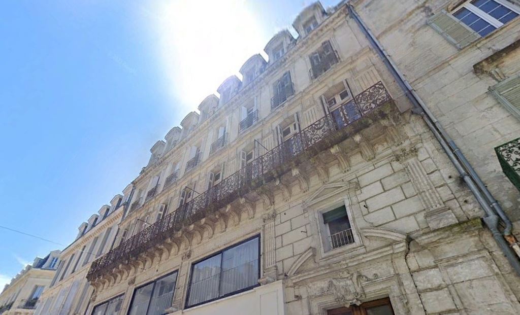 Bureaux PERIGUEUX 3900€ DINO OLGIATI IMMOBILIER