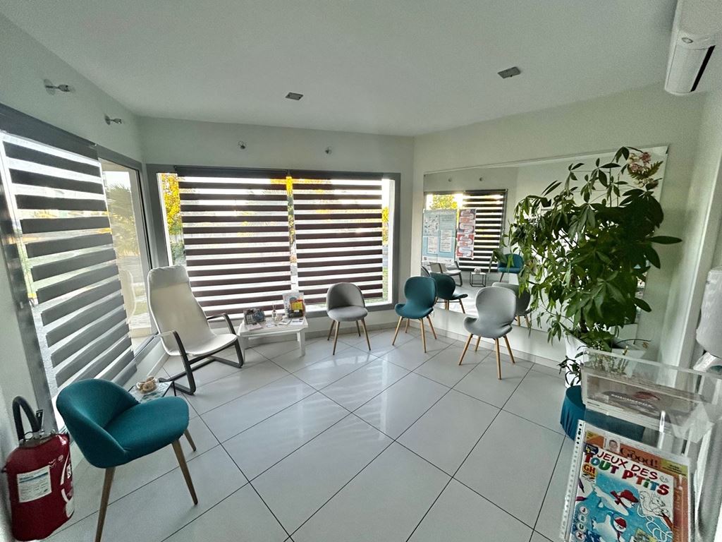 Bureaux CHAMPCEVINEL 156600€ DINO OLGIATI IMMOBILIER