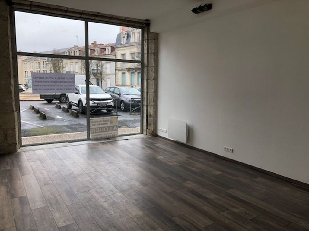 Local commercial PERIGUEUX (24000) DINO OLGIATI IMMOBILIER