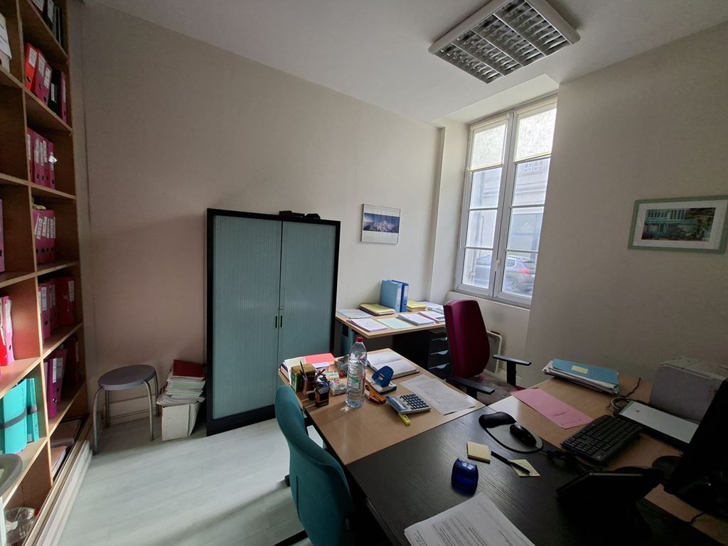 Appartement Local commercial PERIGUEUX 770€ DINO OLGIATI IMMOBILIER Appartement Local commercial PERIGUEUX 770€ DINO OLGIATI IMMOBILIER