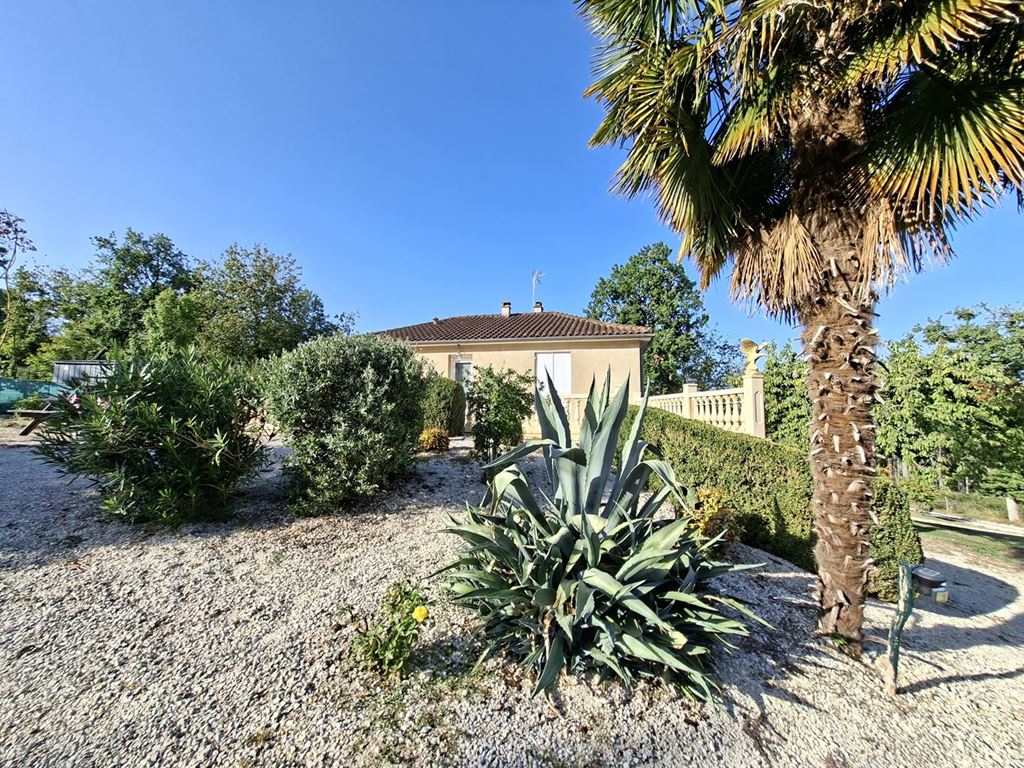 Maison EYLIAC 198200€ DINO OLGIATI IMMOBILIER Maison EYLIAC 198200€ DINO OLGIATI IMMOBILIER