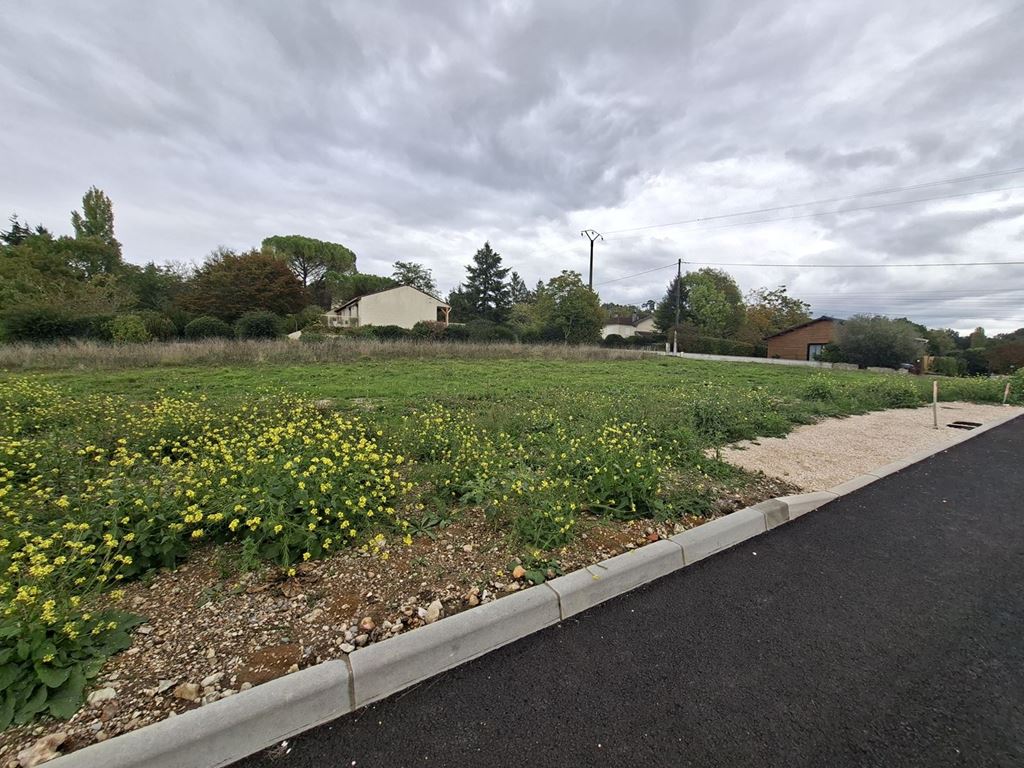 Terrain CHAMPCEVINEL 53500€ DINO OLGIATI IMMOBILIER