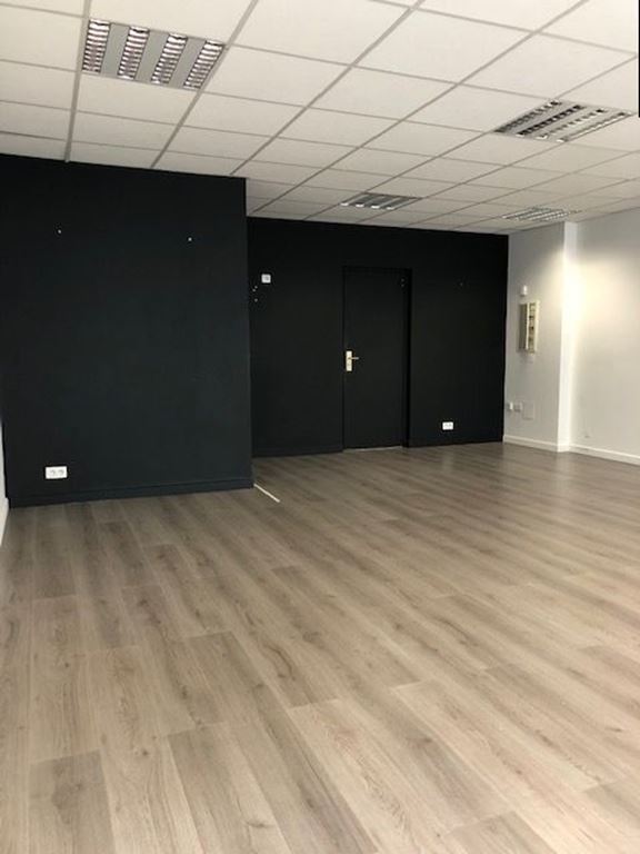 Appartement Local commercial PERIGUEUX 800€ DINO OLGIATI IMMOBILIER