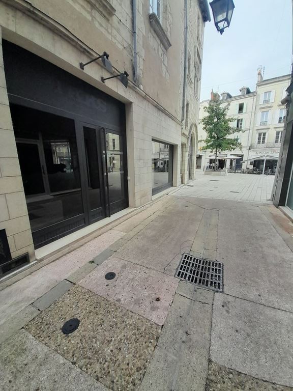Appartement Local commercial PERIGUEUX 2430€ DINO OLGIATI IMMOBILIER